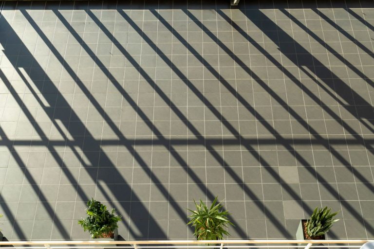 Jointoyer un carrelage extérieur