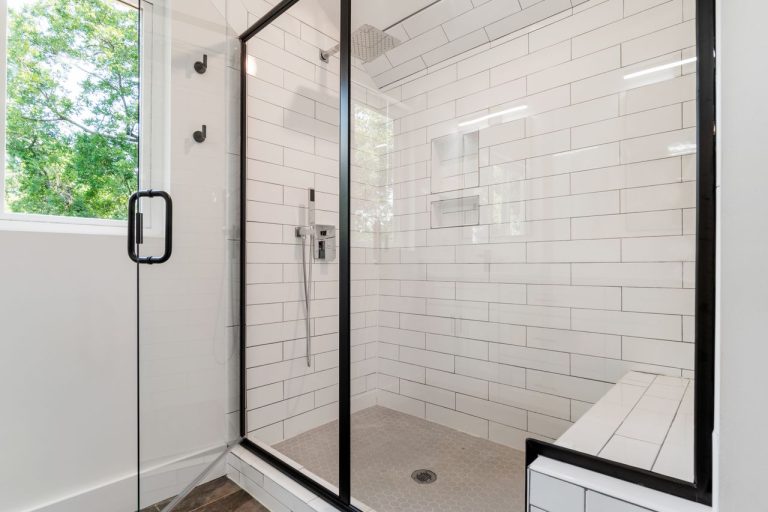 Douche carrelée