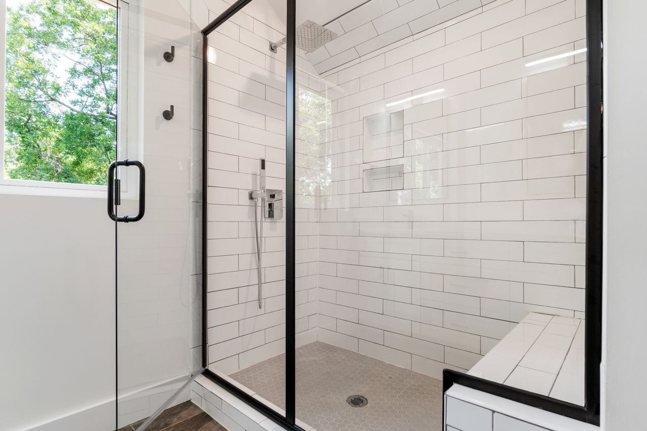 Douche carrelée